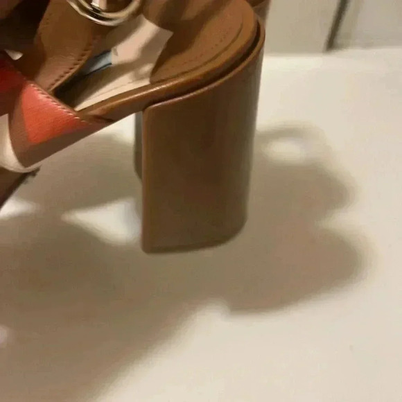 Prada Leather Colorblock Pattern Slingback brown and tan color Sandals - Picture 7 of 16